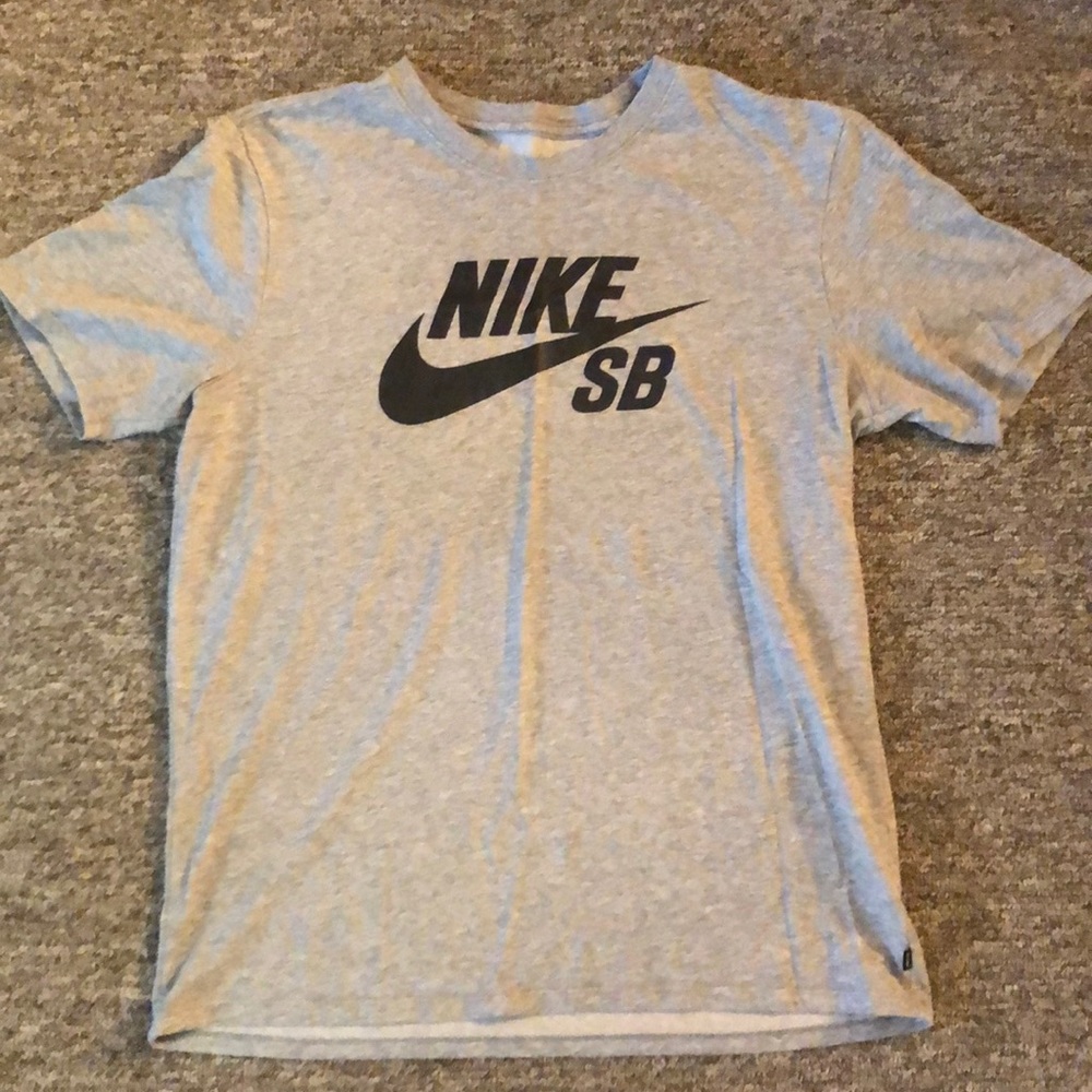 Nike t shirt